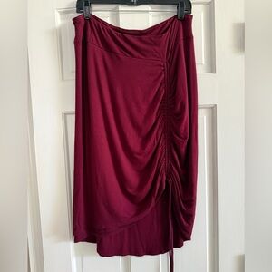 Women’s Anthropologie 9-H15 Burgundy Knit Ruched Skirt, size L